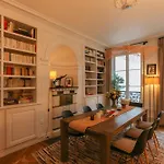 Spacious Apartment Of 110M In The Heart Of Paris